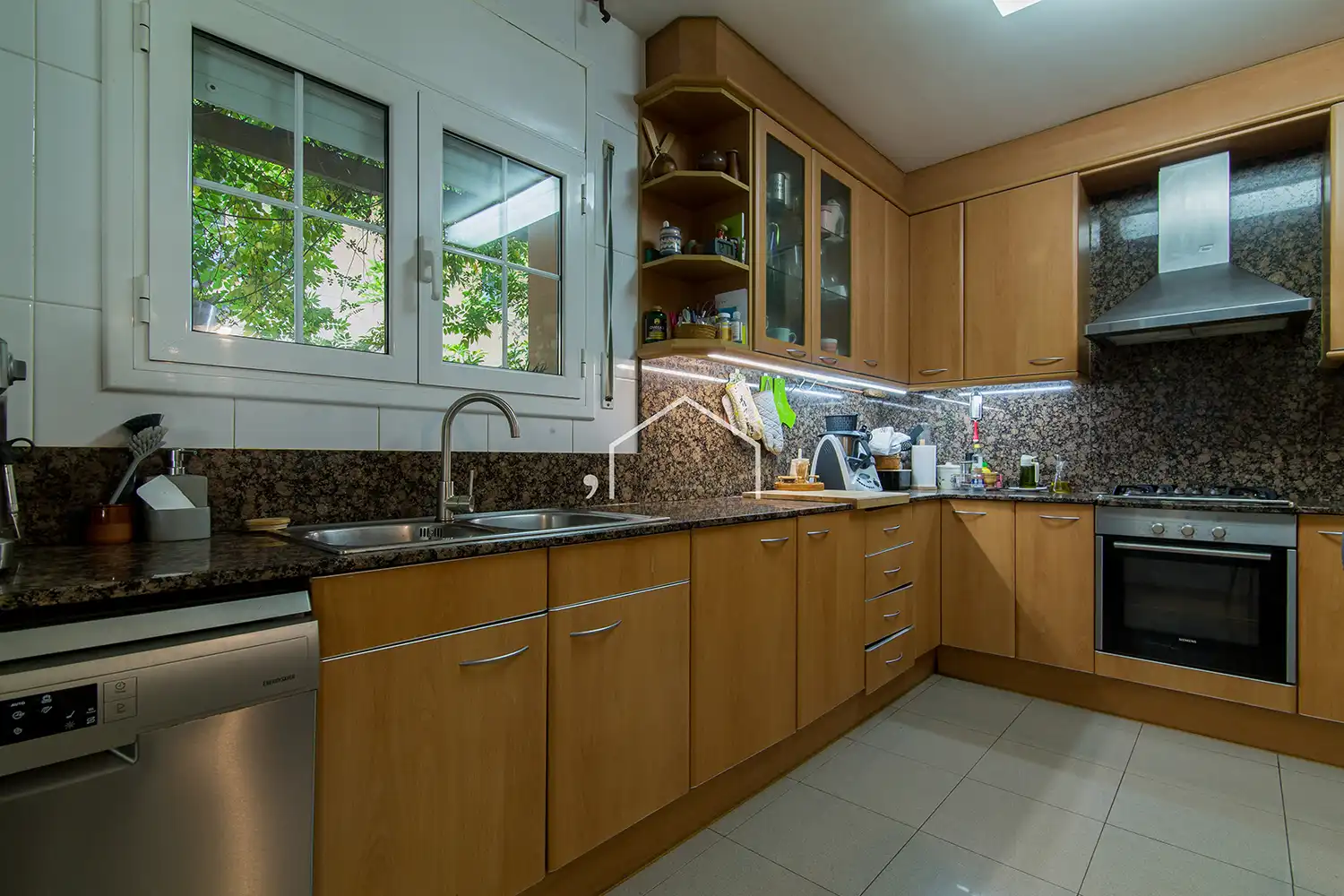 Küche von Haus oder Chalet zum Verkauf in Teià mit Klimaanlage, Heizung und Privatgarten