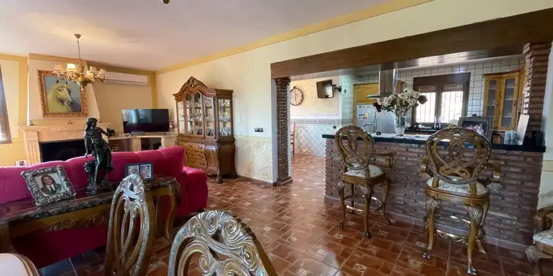 Menjador de Casa o xalet en venda en Loja amb Aire condicionat, Jardí privat i Terrassa
