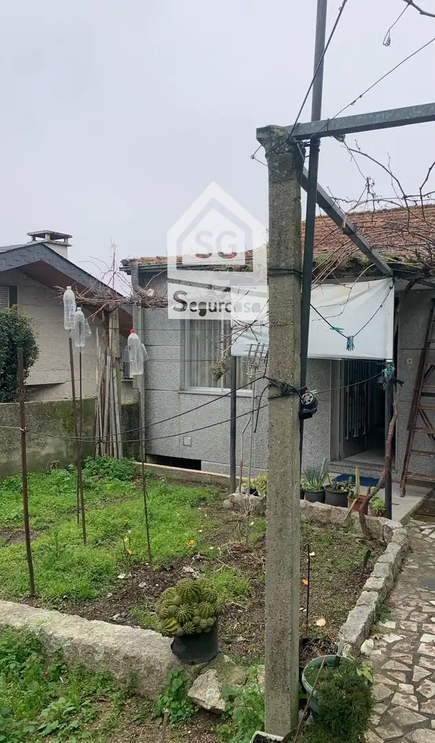 Exterior view of Houses for sale in Ourense Capital 