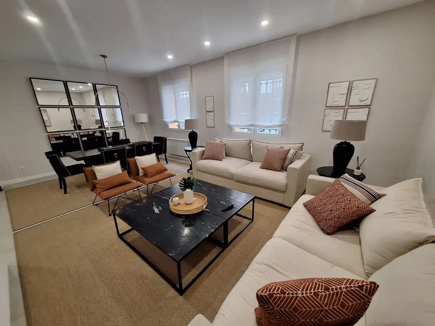 Living room of Flat for rent in Madrid  with Air Conditioner, Heating and Furnished