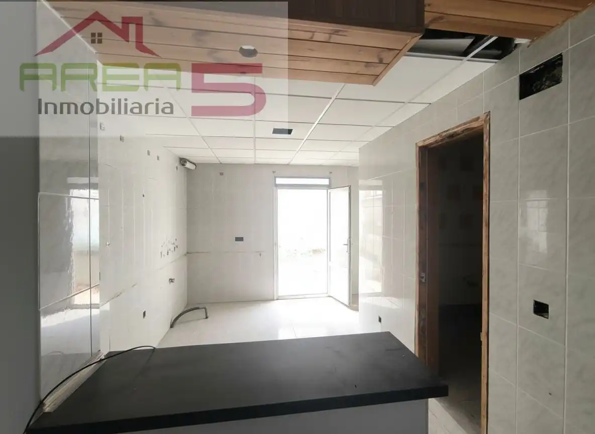 Casa adosada en venta en Santa Amalia con Trastero y Balcón
