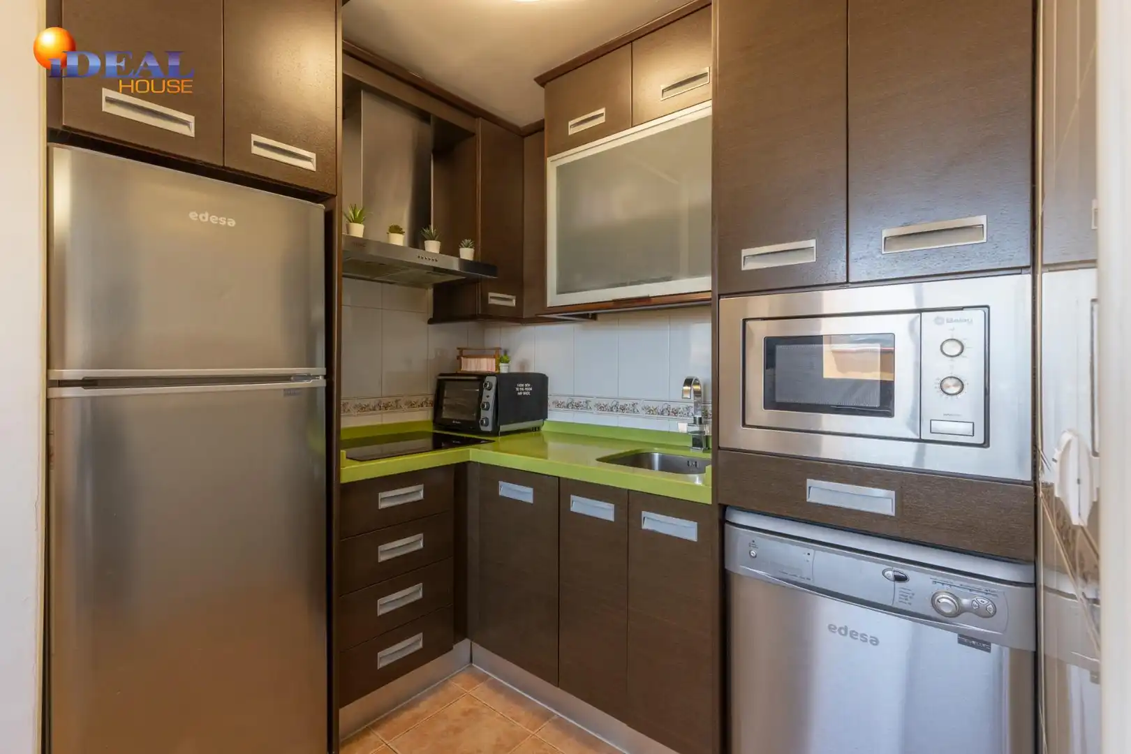 Cocina de Ático en venta en Alhendín con Aire acondicionado, Terraza y Trastero