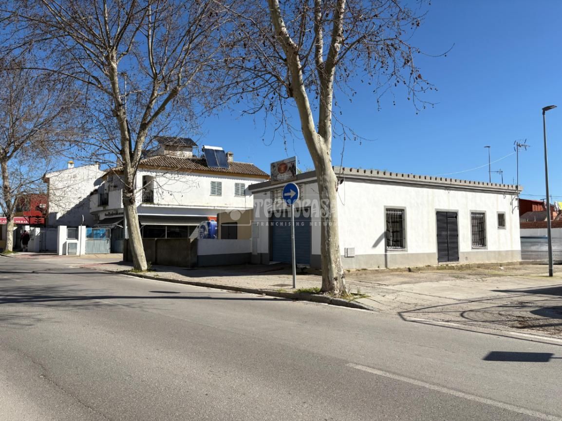 Exterior view of Premises for sale in Sanlúcar de Barrameda