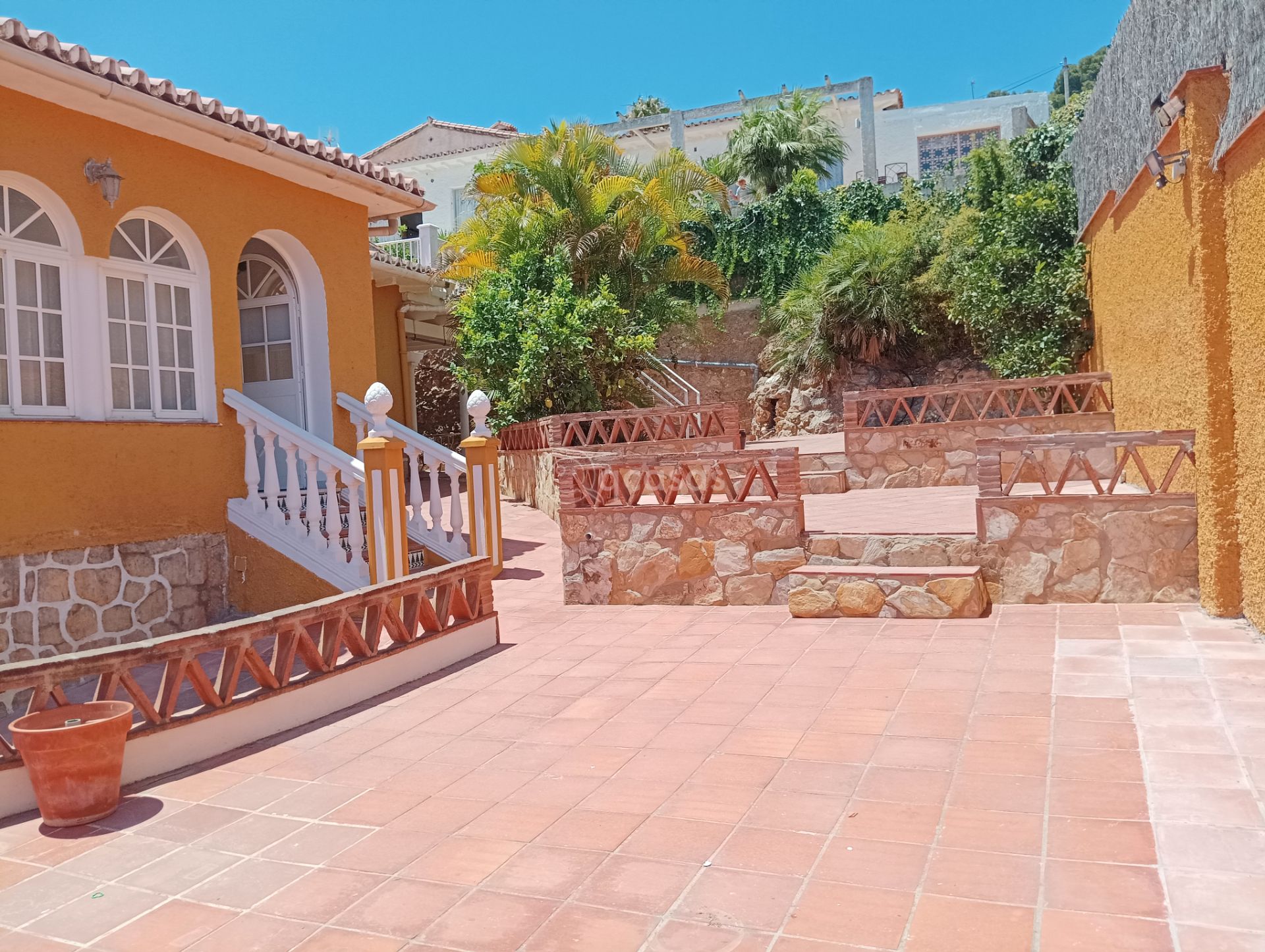 Jardí de Casa o xalet en venda en Torremolinos amb Aire condicionat, Calefacció i Terrassa
