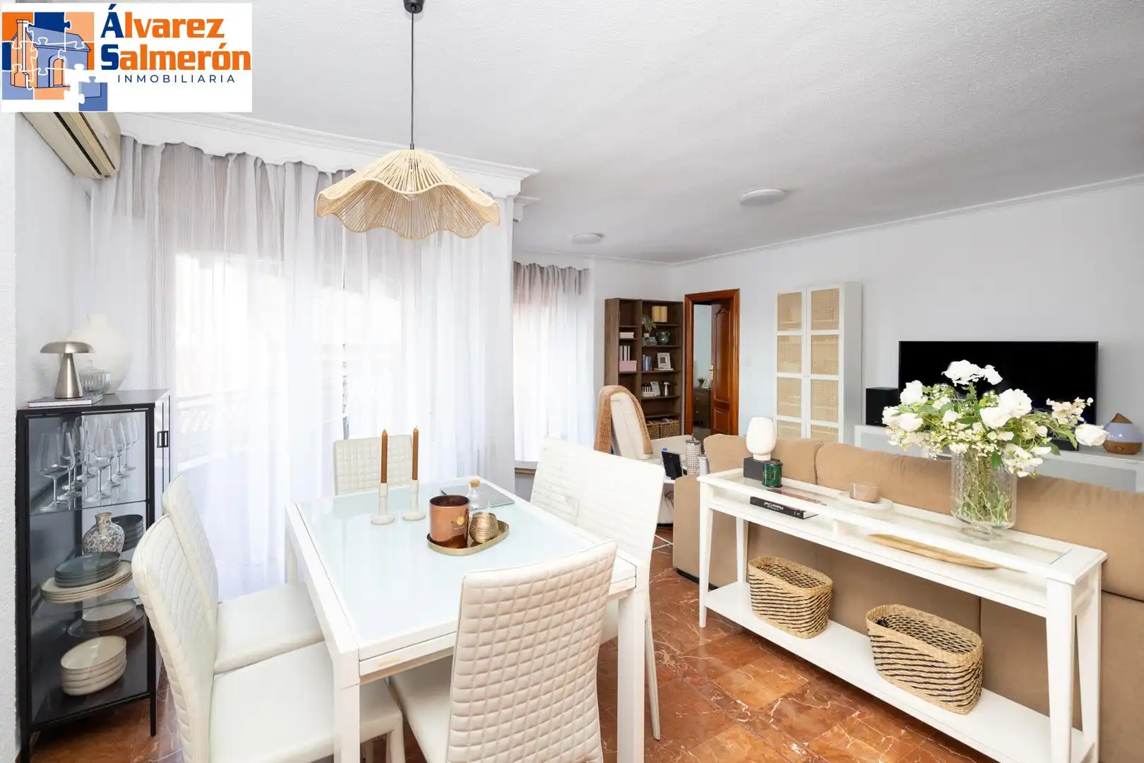 Dining room of Flat for sale in Ronda