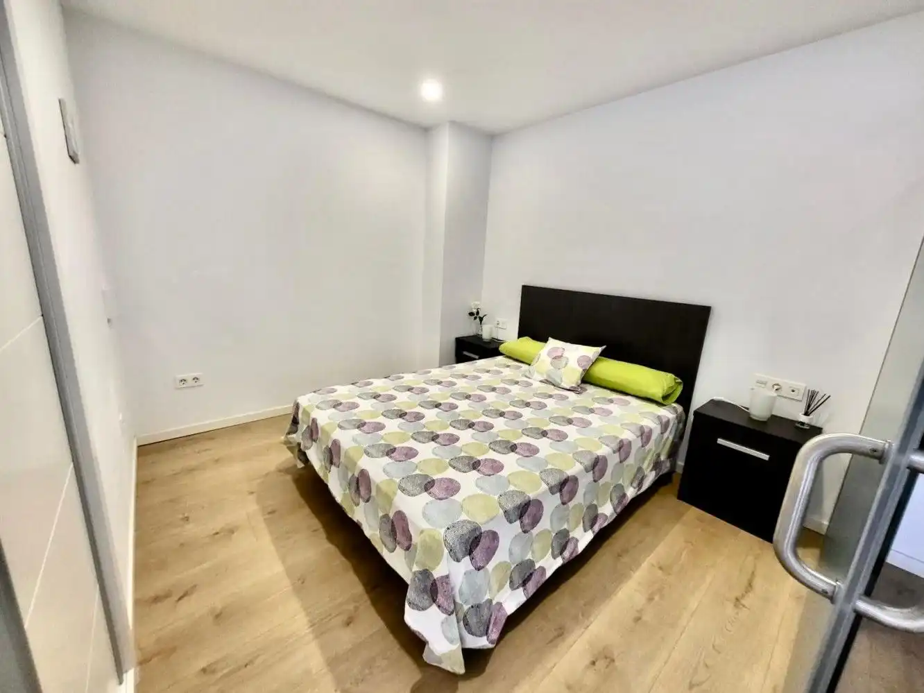 Bedroom of Apartments for rent in Rincón de la Victoria  with Parquet flooring
