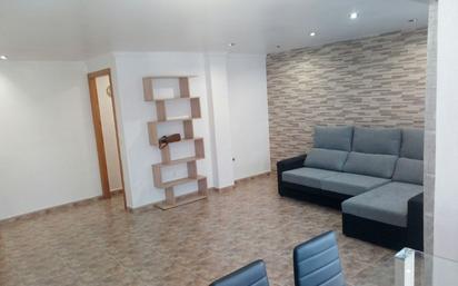 Living room of Flat for sale in Vila-real  with Air Conditioner, Furnished and Oven