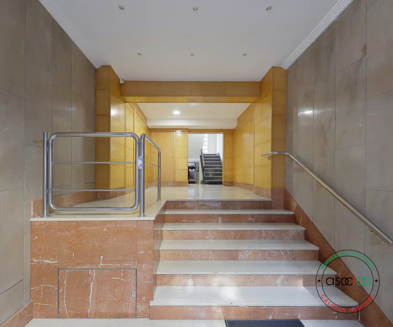 Piso en venta en Gijón  con Calefacción, Parquet y Terraza