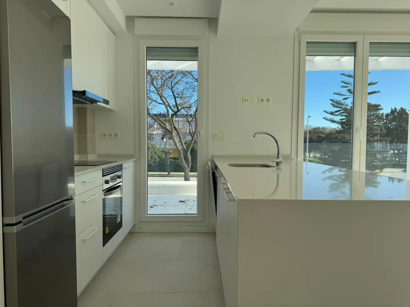 Cocina de Apartamento en venta en Chipiona con Terraza, Balcón y Piscina comunitaria