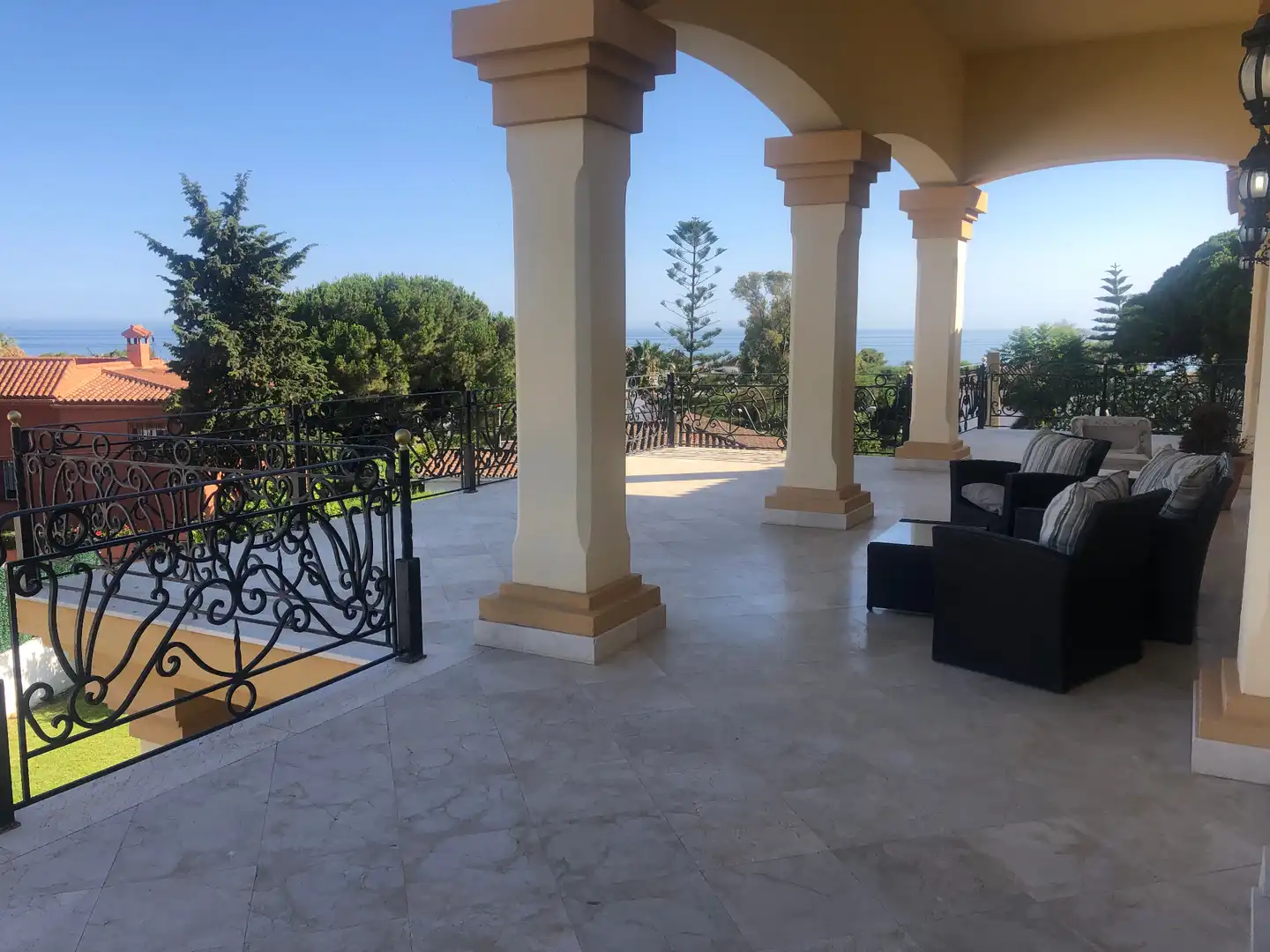 Terrasse von Haus oder Chalet zur Miete in Marbella mit Klimaanlage, Heizung und Privatgarten