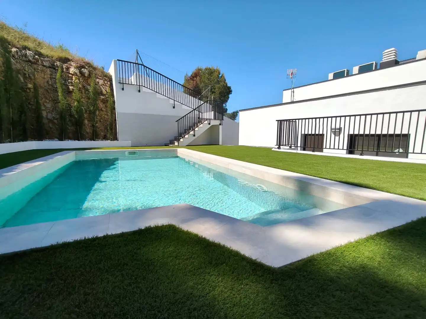 Chalet con piscina en venta en Segur de Dalt