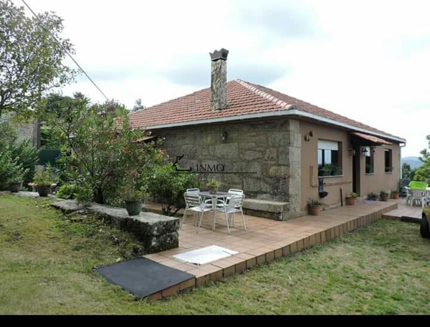 Vista exterior de Casa o xalet en venda en Cotobade amb Jardí privat