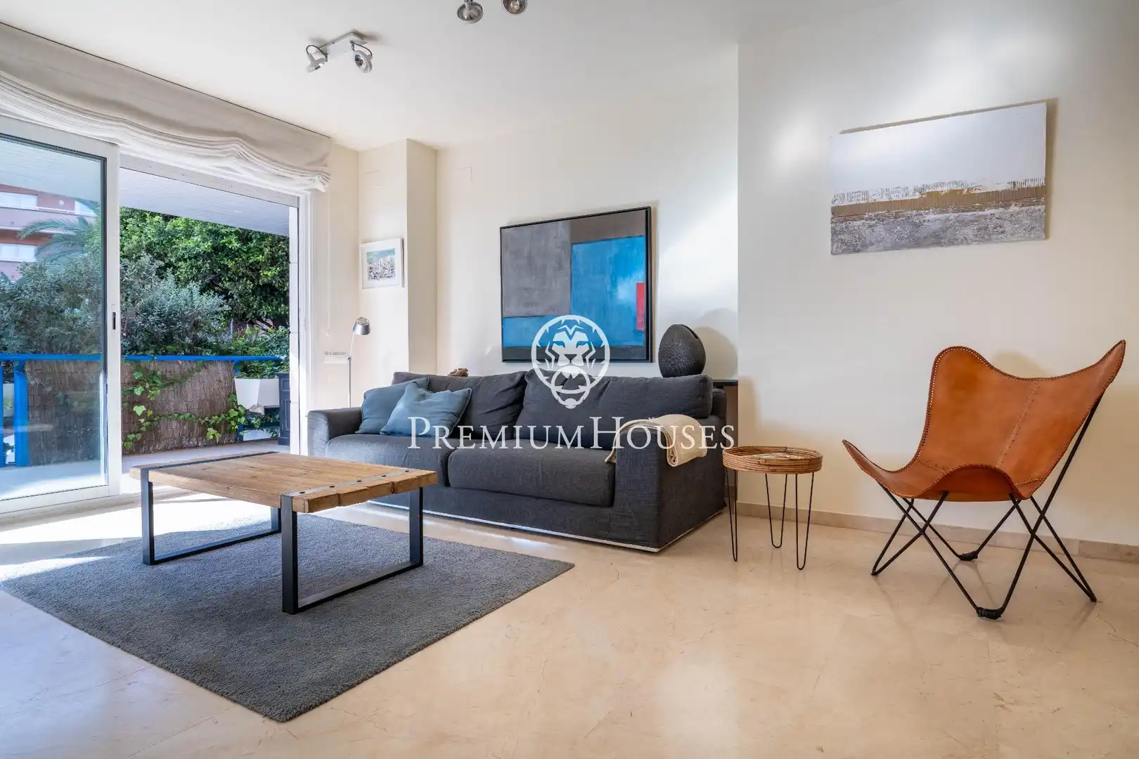 Living room of Ground floor for sale in Sitges  with Air Conditioner, Heating and Private garden
