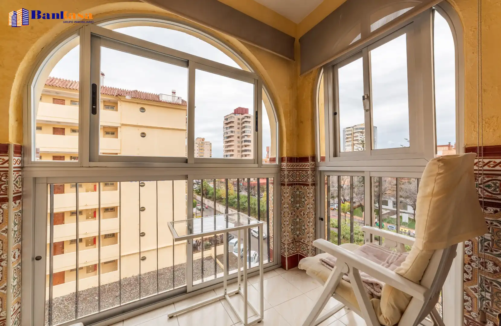 Terraza de Piso en venta en Fuengirola con Trastero y Piscina comunitaria
