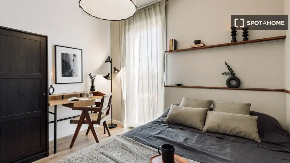 Room in Diagonal Mar i el Front Marítim del Poblenou