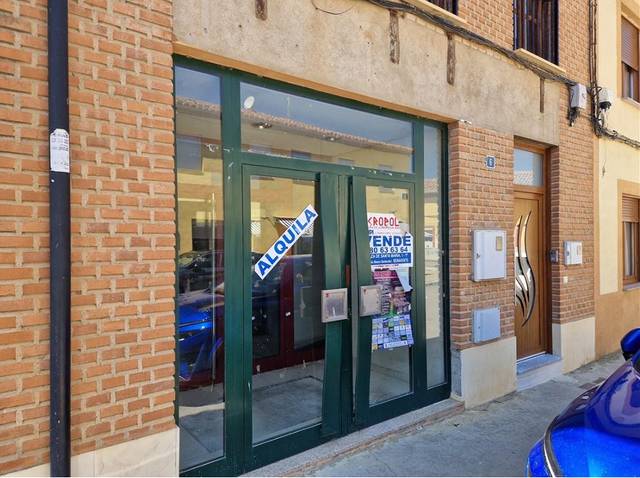 Local comercial en Venta en Fuentes de Ropel
