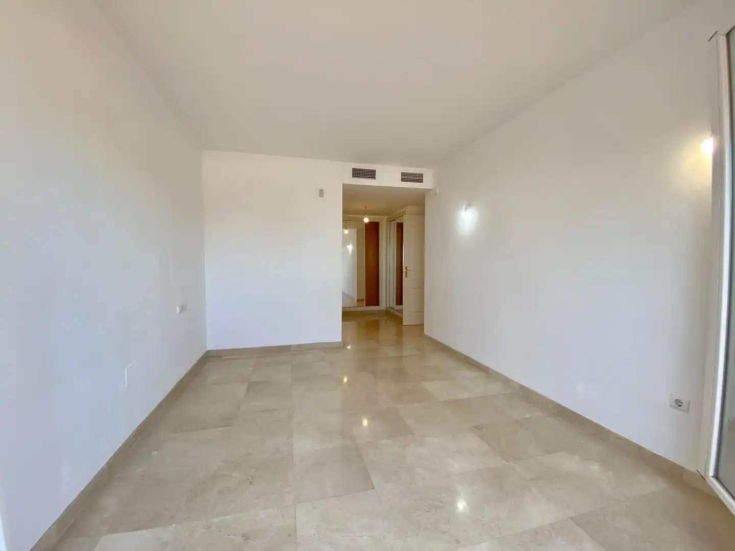 Piso en venta en Mijas con Terraza y Piscina comunitaria