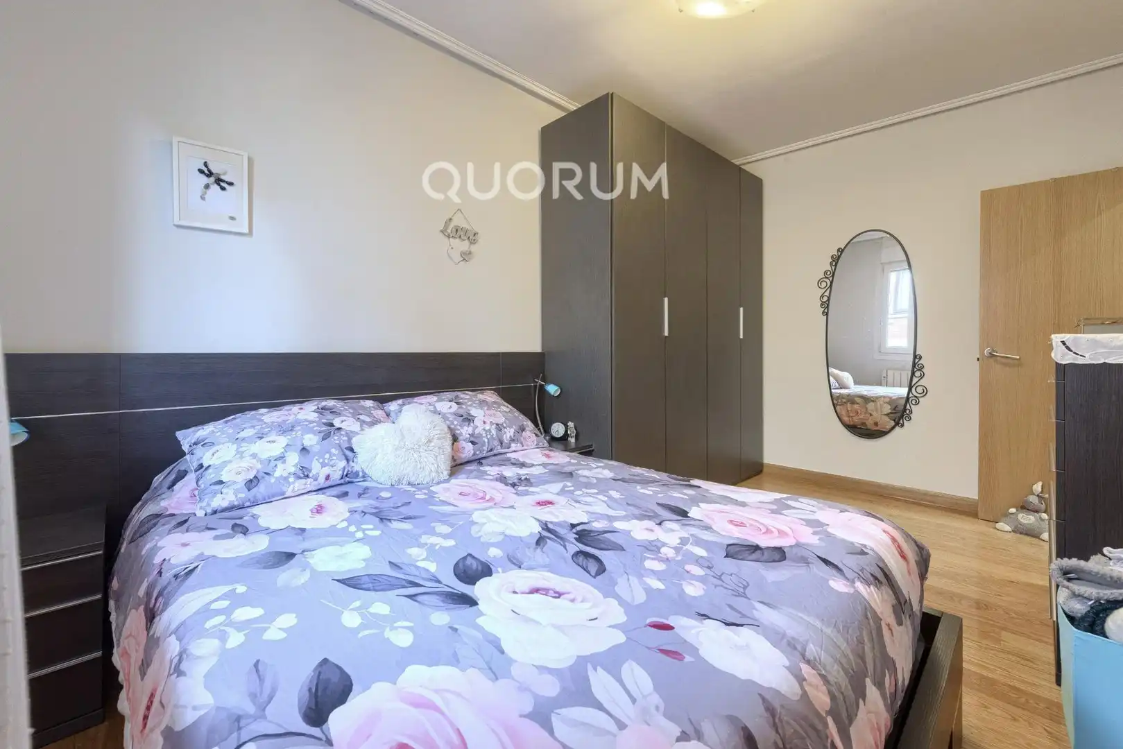 Habitación de Piso en venta en Basauri  con Calefacción y Balcón