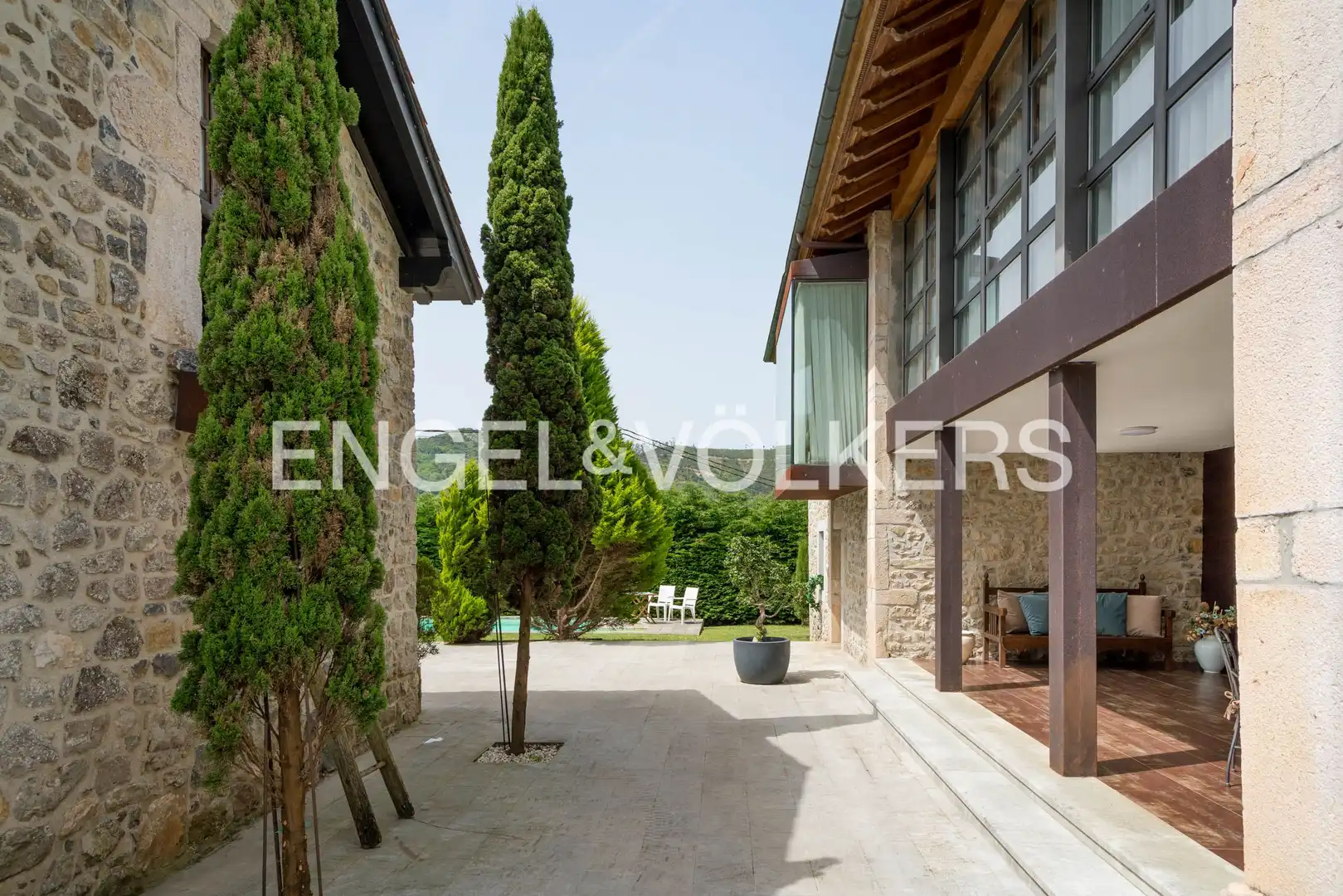 Vista exterior de Casa o chalet en venta en Cangas de Onís con Calefacción, Jardín privado y Terraza