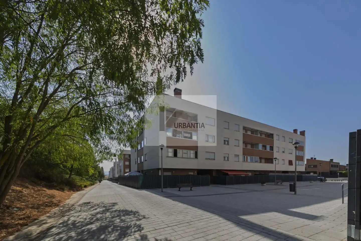 Vista exterior de Planta baixa en venda en Orkoien amb Calefacció, Parquet i Terrassa