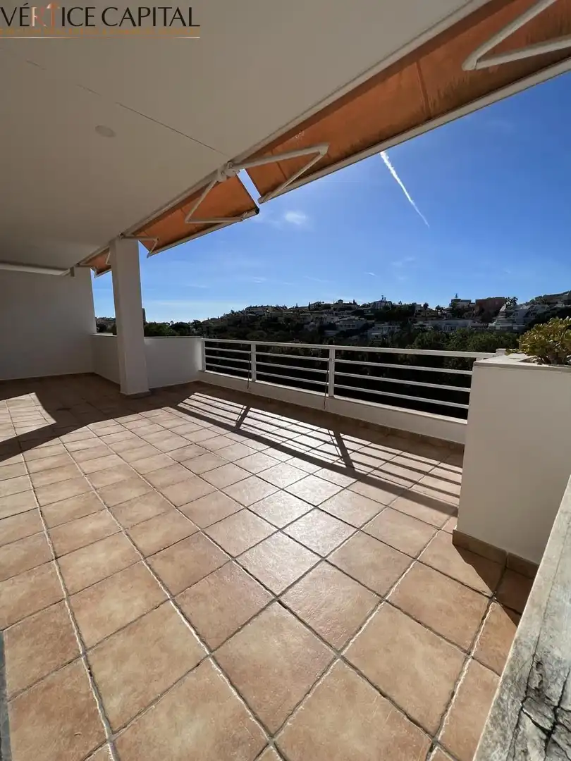 Terraza de Piso en venta en Benalmádena con Aire acondicionado, Terraza y Alarma