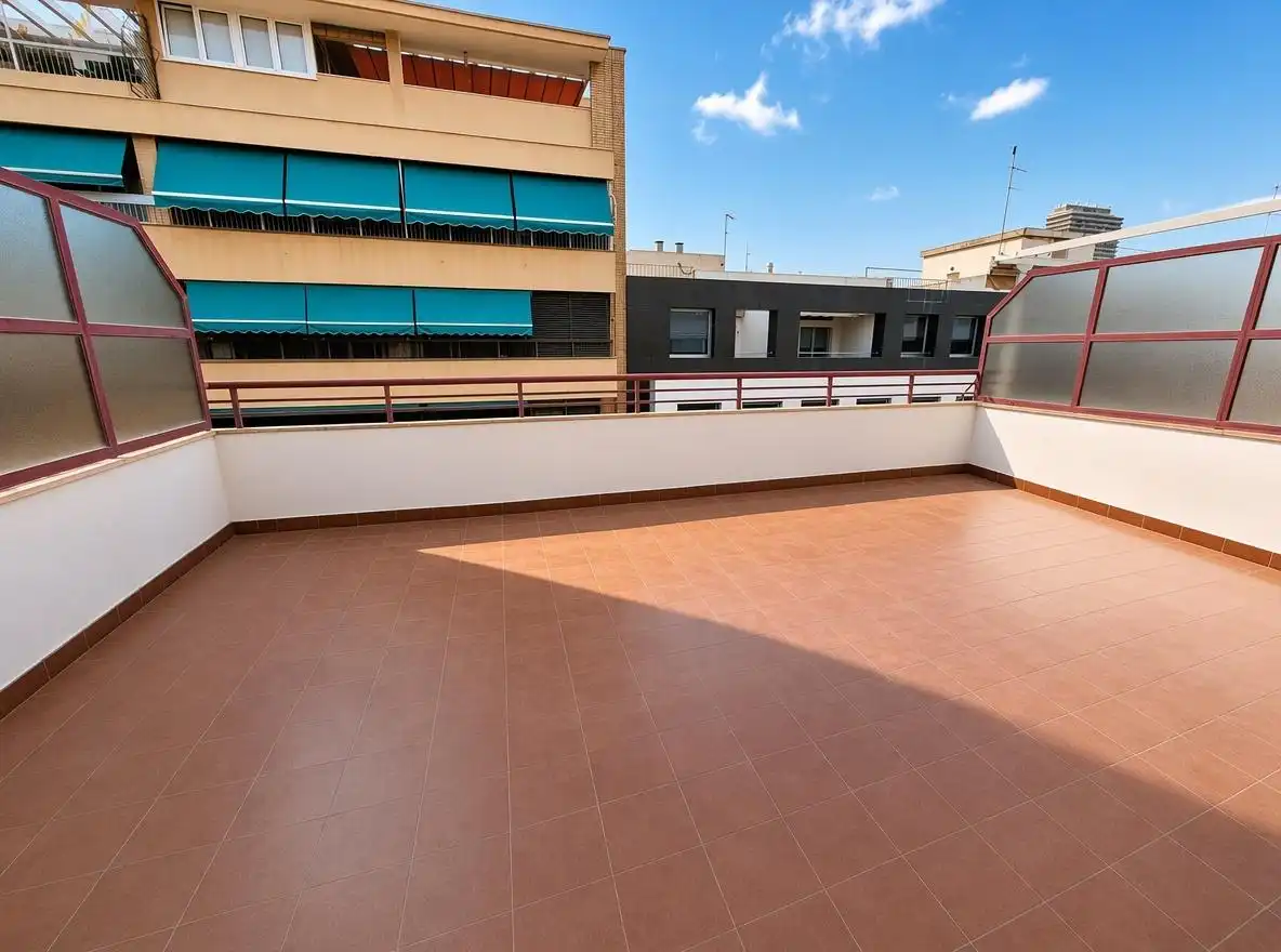 Ático con ascensor en venta en PINTOR LORENZO CASANOVA 43, imagen 3