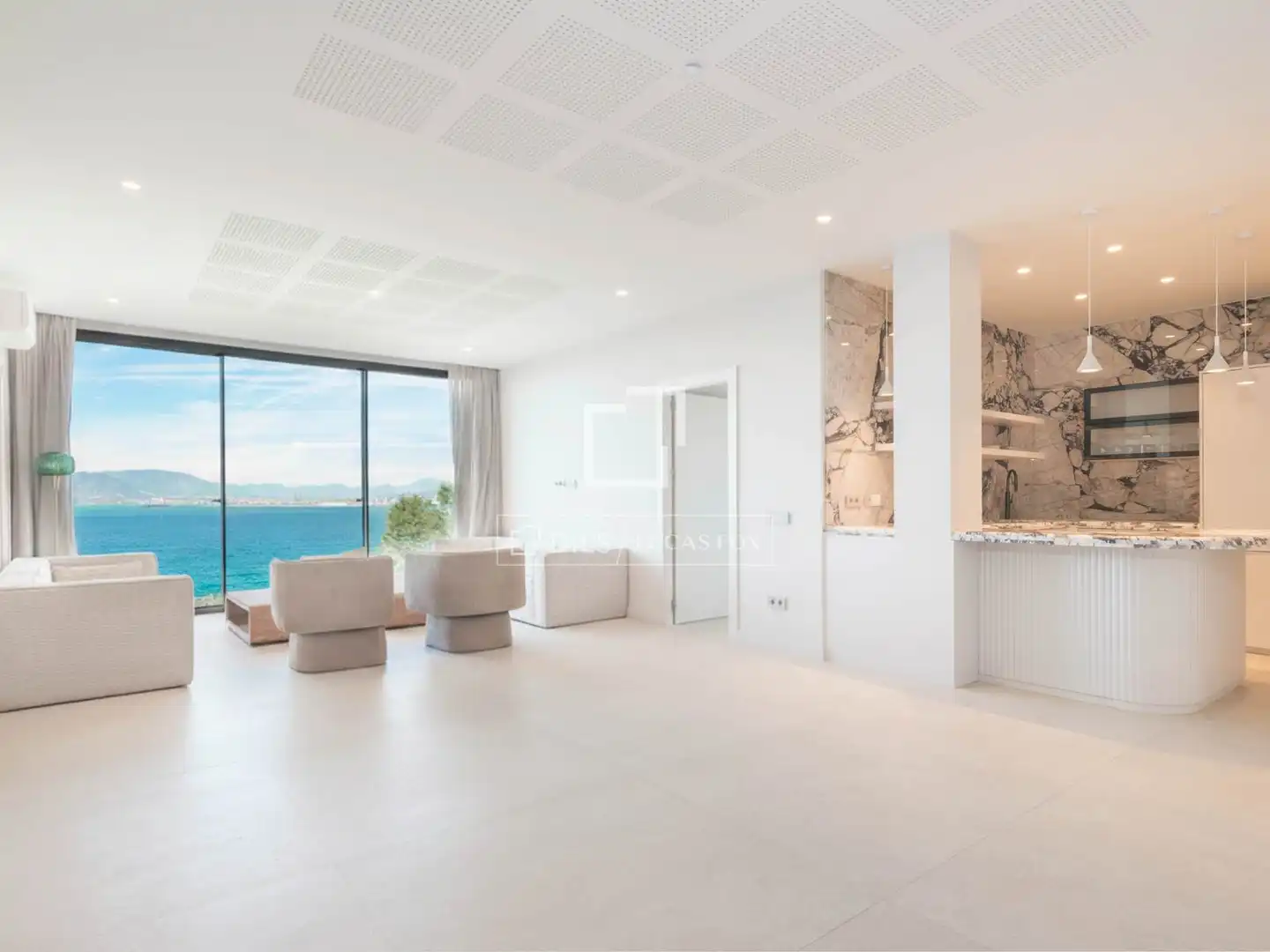 Sala d'estar de Casa o xalet en venda en Málaga amb Aire condicionat, Jardí privat i Traster