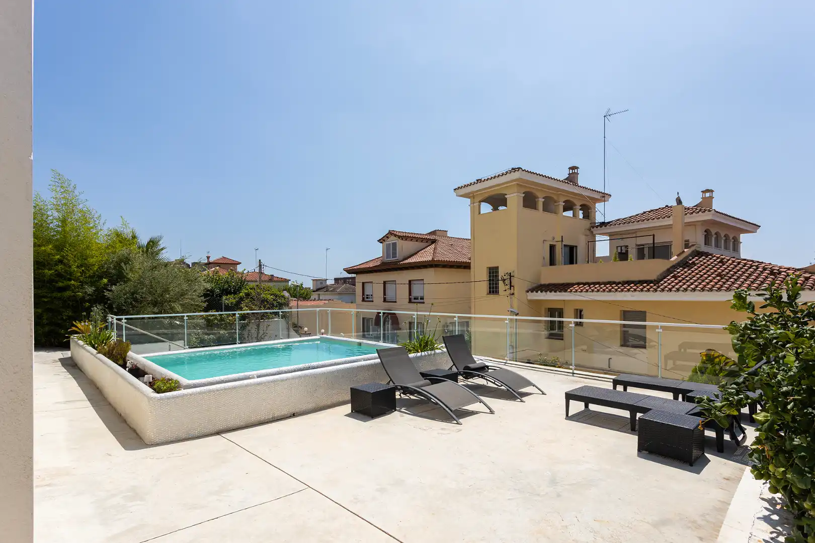 Piscina de Edifici en venda en El Masnou amb Alarma
