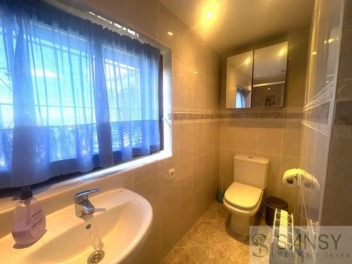 Bathroom of Houses for sale in Jávea / Xàbia  with Air Conditioner, Heating and Storage room