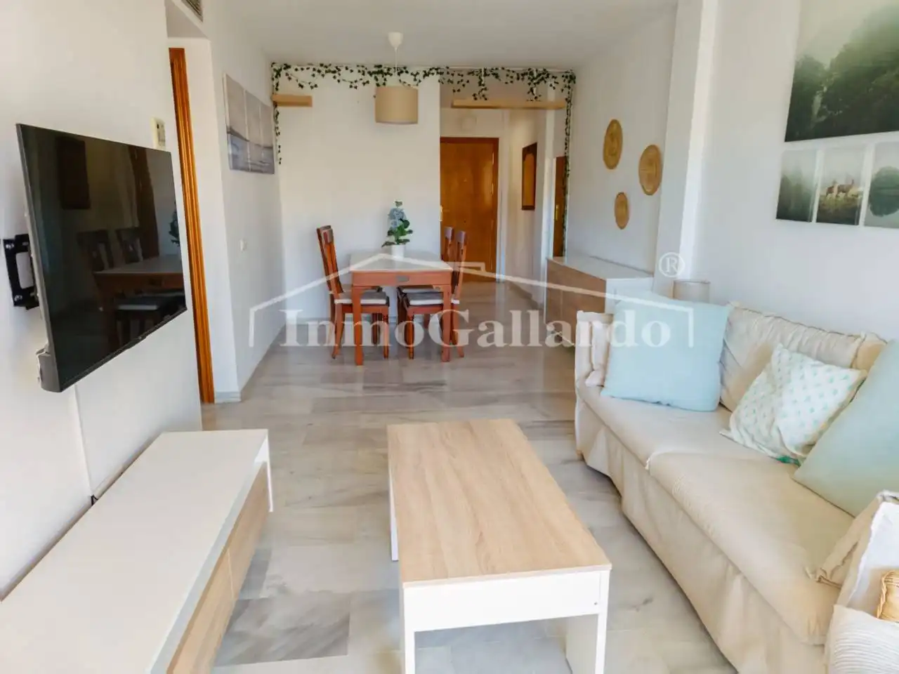 Living room of Apartments for rent in Rincón de la Victoria  with Terrace, Furnished and Community pool