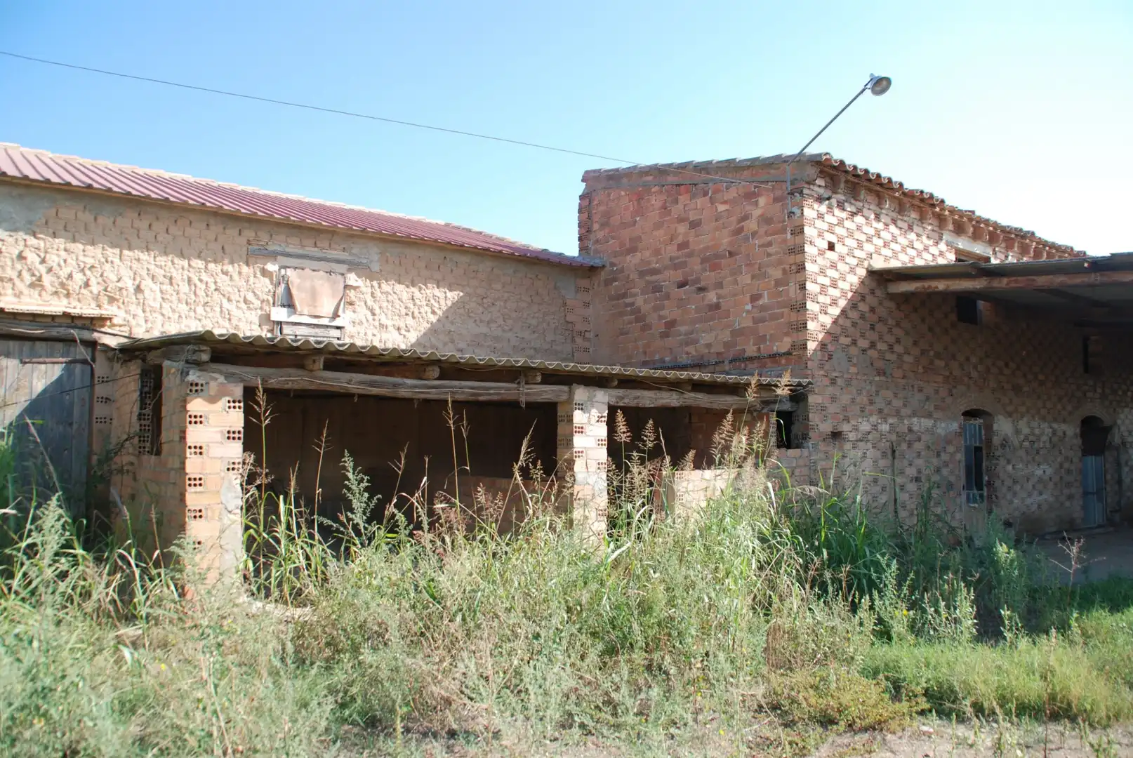 Vista exterior de Local en venda en Pueyo de Santa Cruz