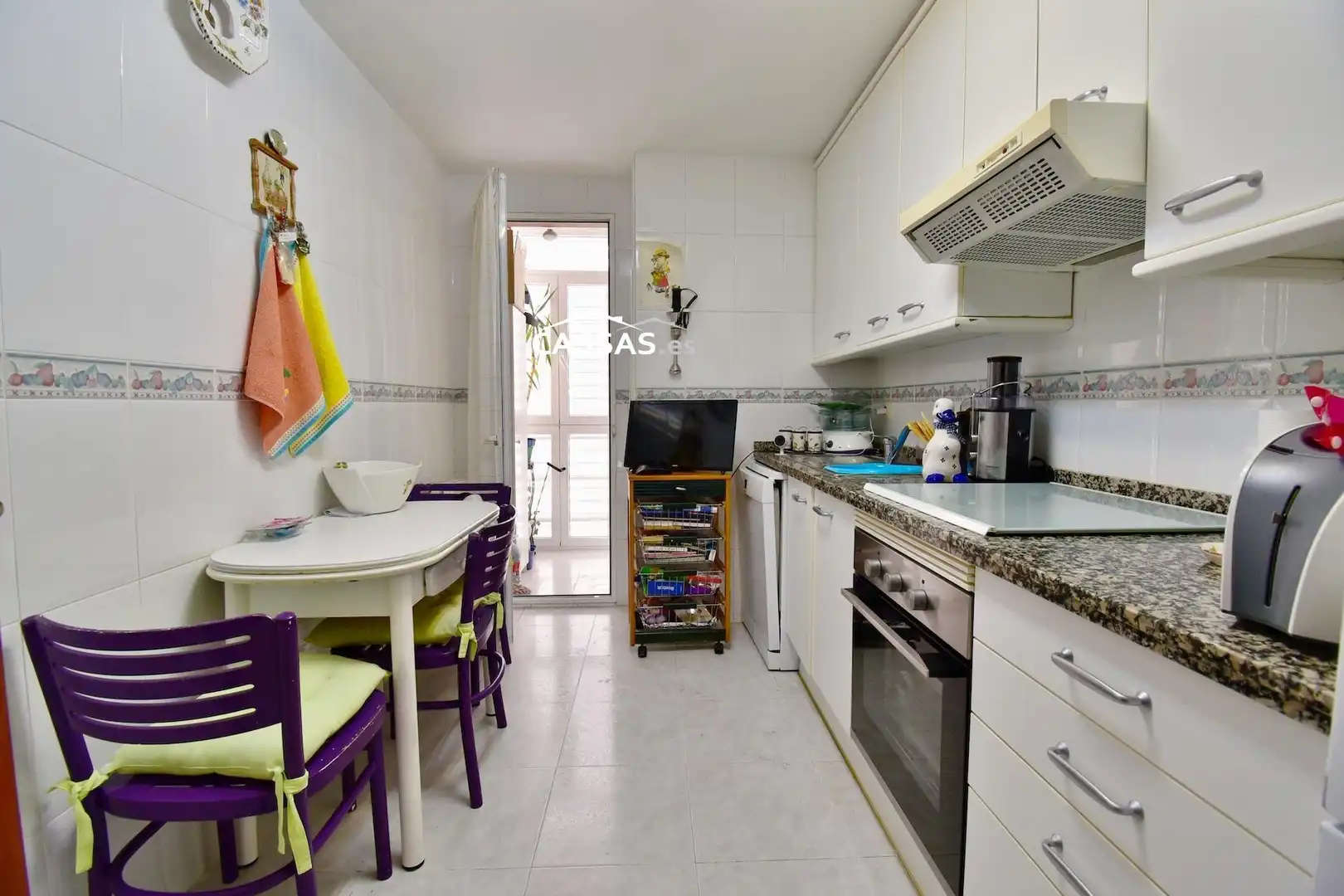 Kitchen of Flat for sale in Torrejón de Ardoz  with Air Conditioner, Heating and Community pool