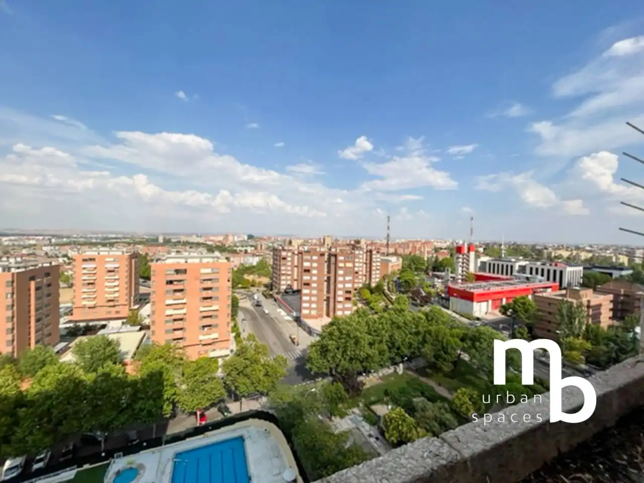 Vista exterior de Piso de alquiler en Madrid con Aire acondicionado, Calefacción y Parquet