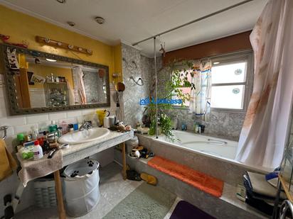 Bathroom of Duplex for sale in Getafe  with Air Conditioner, Heating and Private garden