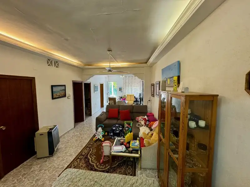 Wohnzimmer von Erdgeschoss zum Verkauf in Cullera mit Klimaanlage, Heizung und Privatgarten