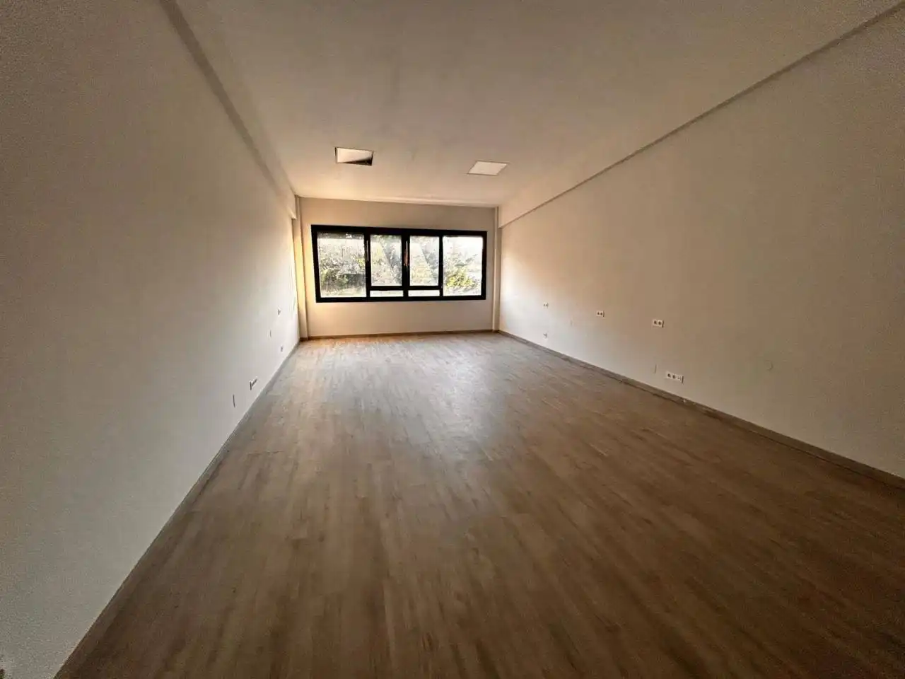 Oficina de alquiler en Martutene