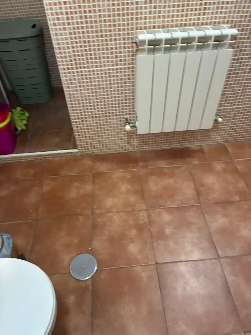 Bathroom of Flat for sale in Aranjuez  with Air Conditioner, Heating and Storage room
