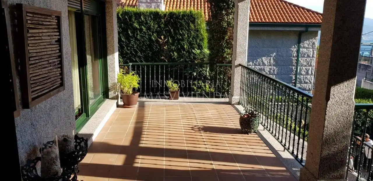 Terrassa de Casa o xalet en venda en Poio amb Terrassa i Piscina