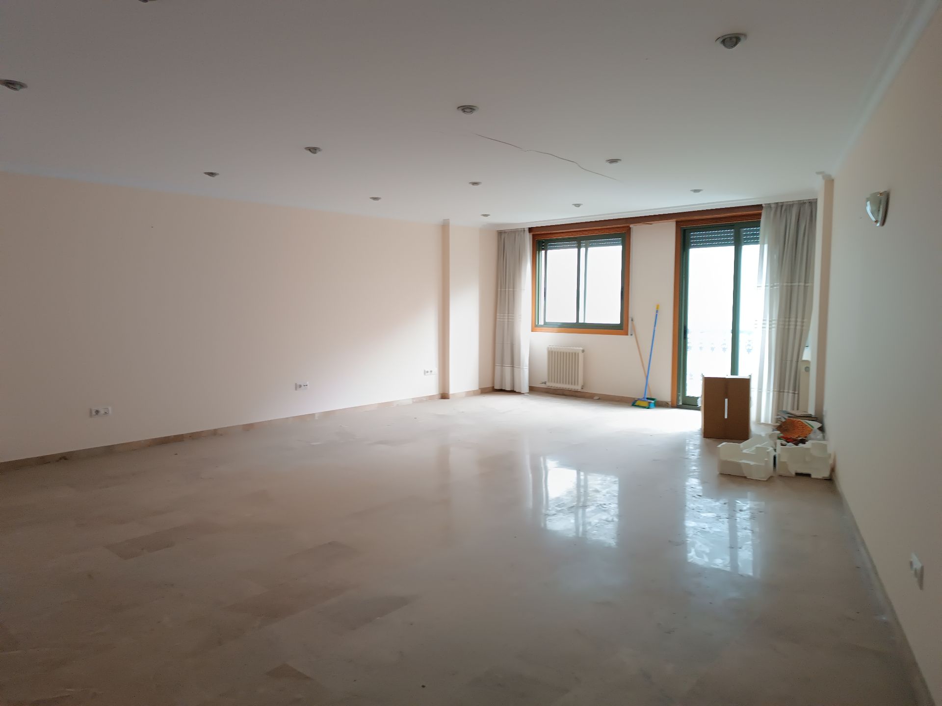 Flat for sale in Pontevedra Capital   with Heating