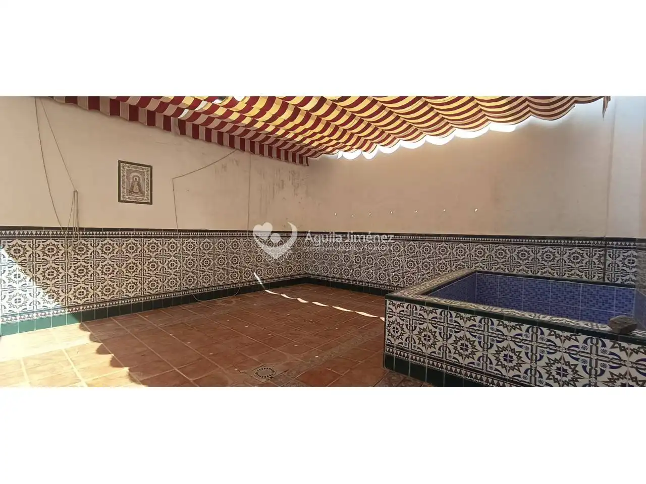 Jardín de Casa adosada en venta en Alcalá de Guadaira con Calefacción, Terraza y Piscina