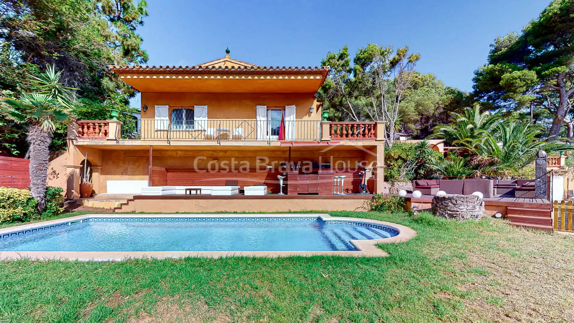 Haus mit Pool zum Verkauf in Passatge catalonia