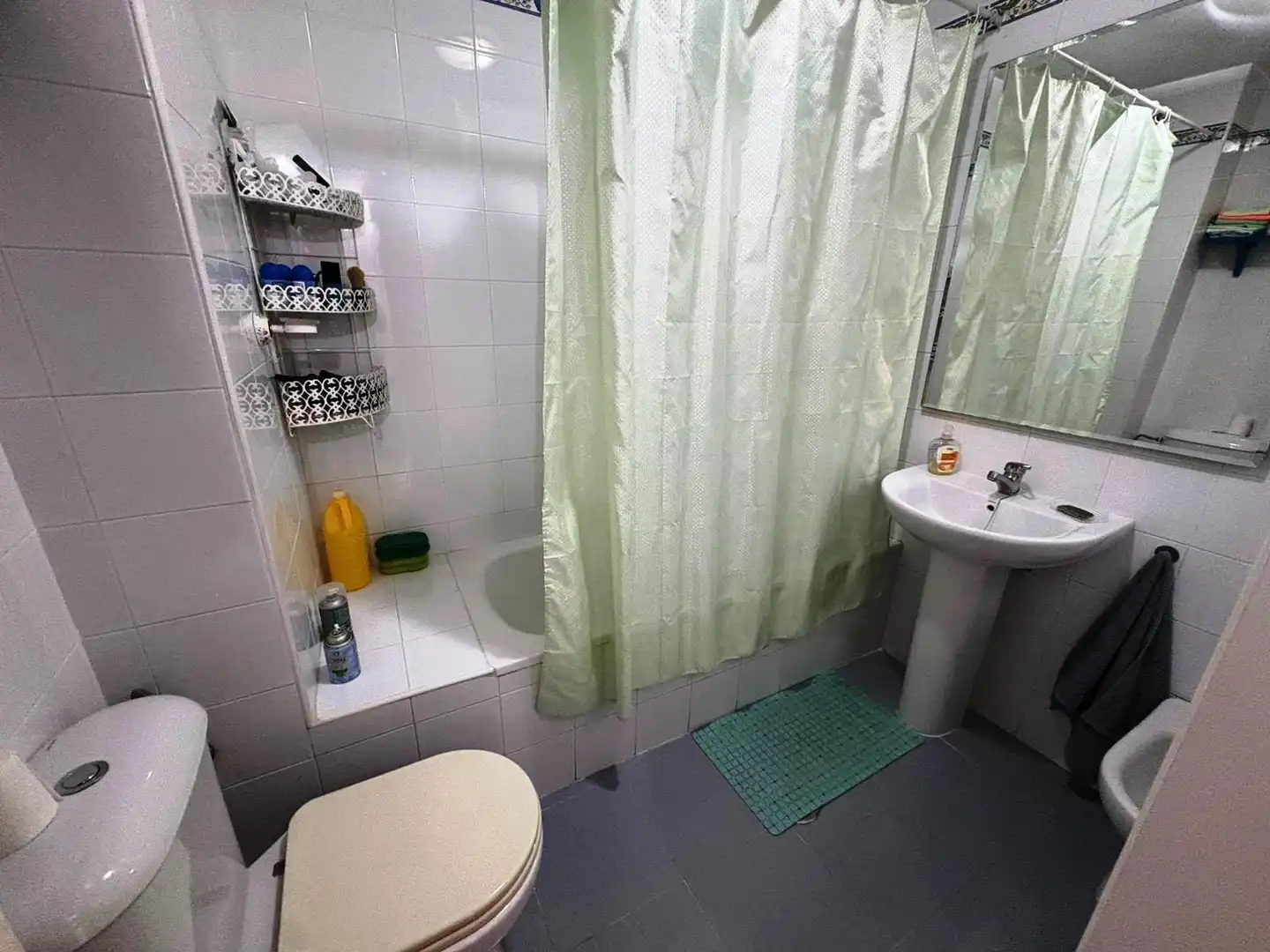 Bany de Casa o xalet en venda en Benacazón amb Aire condicionat i Terrassa