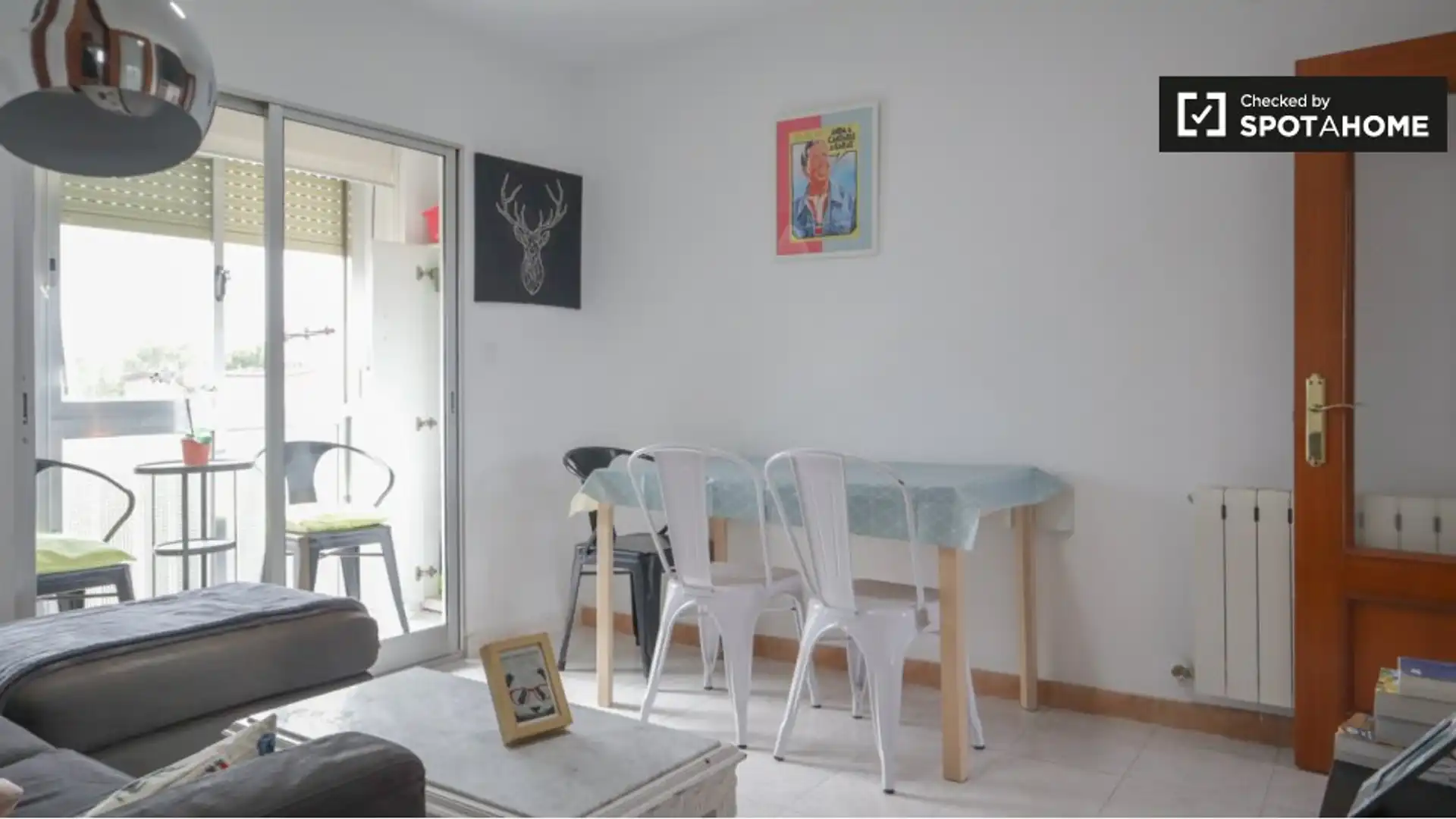Living room of Flat for rent in  Madrid Capital  with Air Conditioner, Heating and Furnished