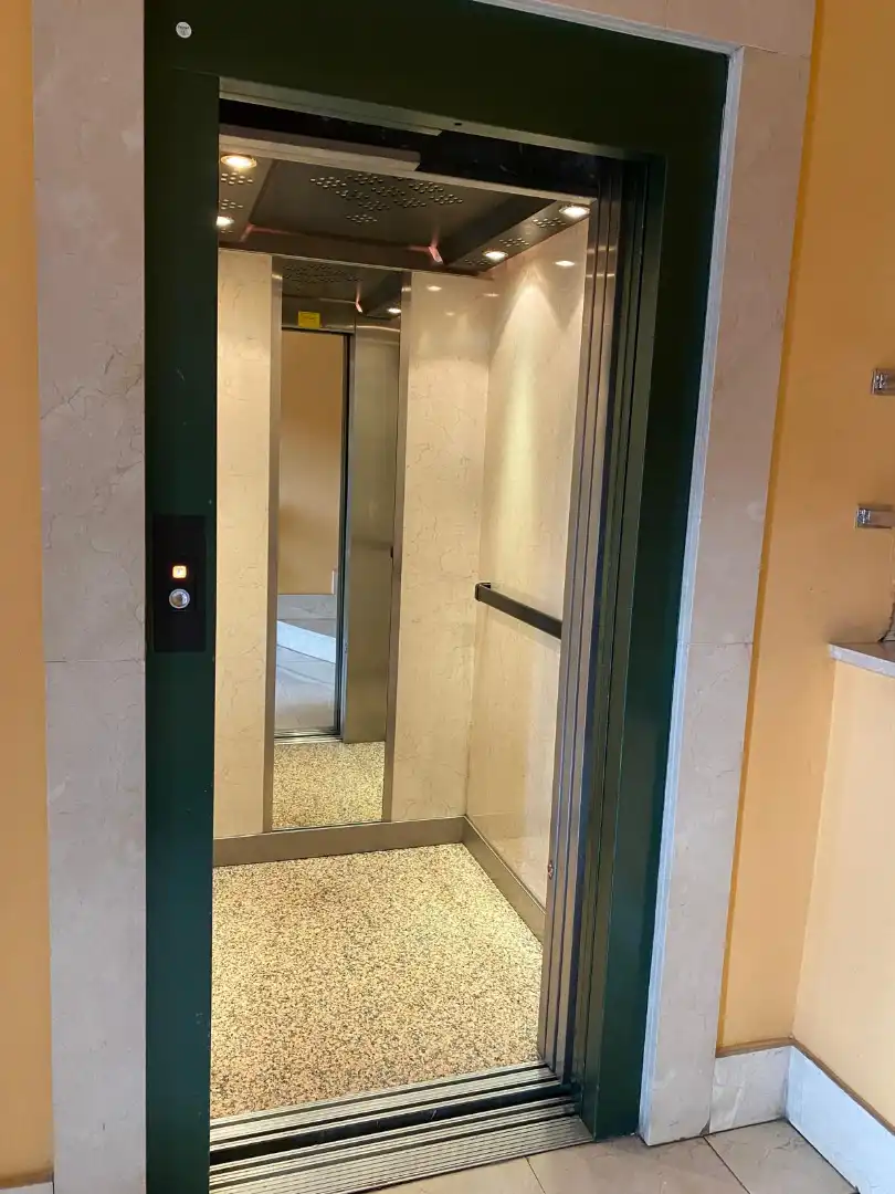 Piso de alquiler en Oviedo  con Calefacción, Parquet y Amueblado