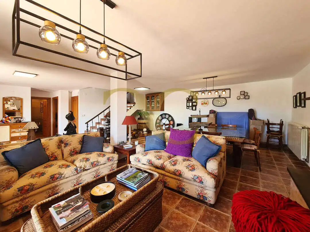 Sala de estar de Casa o chalet en venta en Villaviciosa con Calefacción, Jardín privado y Terraza