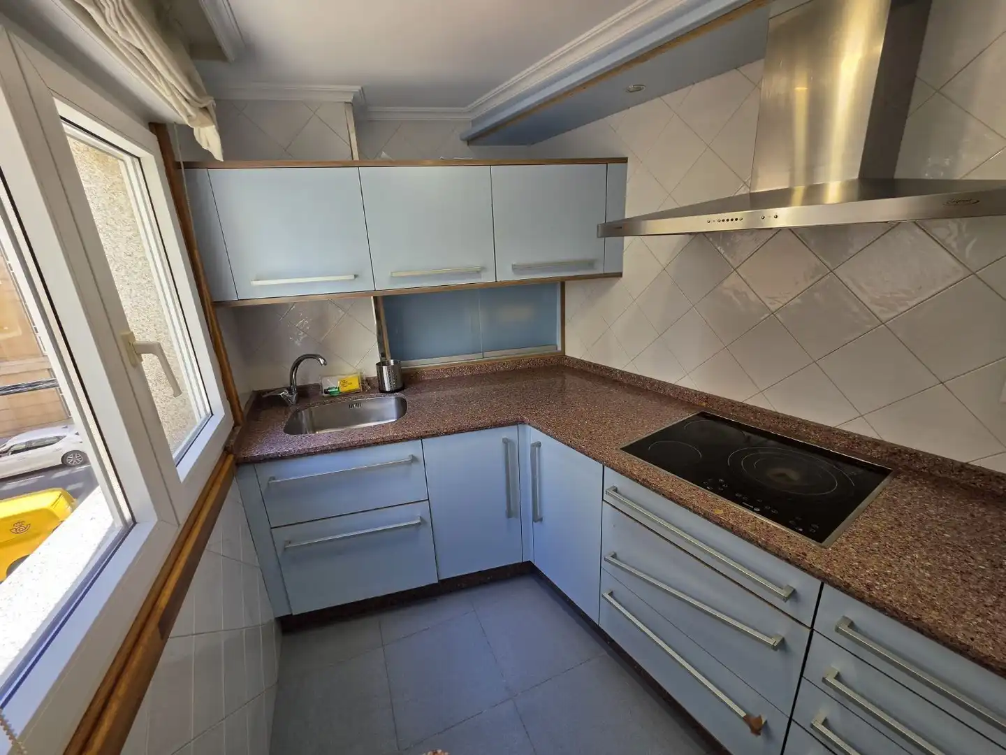 Cuina de Apartament en venda en A Coruña Capital  amb Calefacció