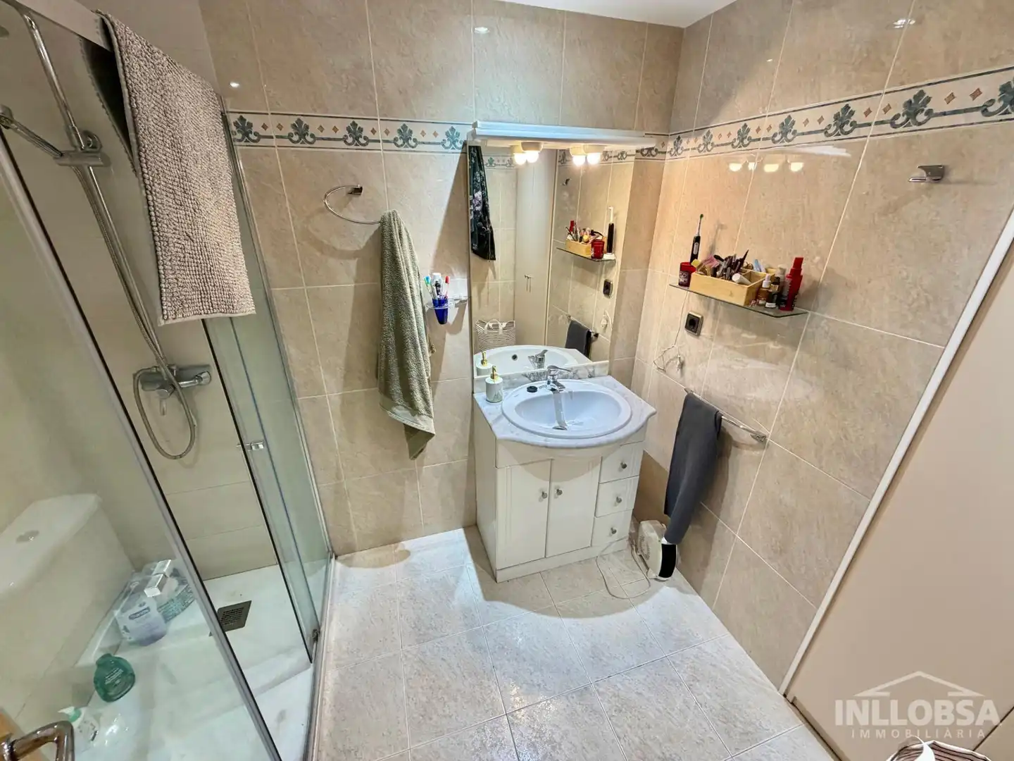 Baño de Piso en venta en Manresa con Calefacción, Terraza y Trastero