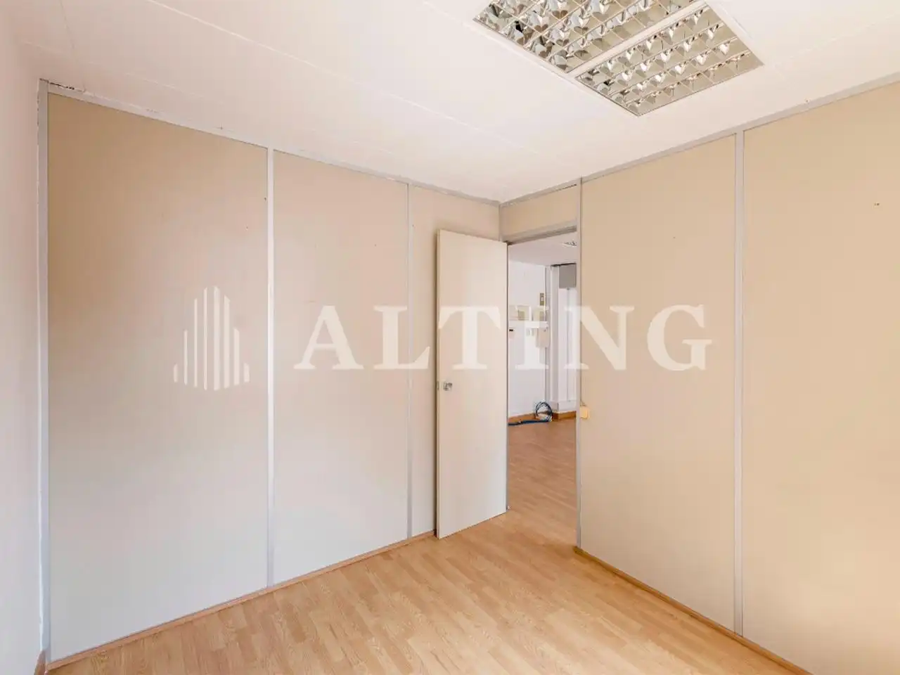Habitación de Oficina de alquiler en Barcelona con Calefacción