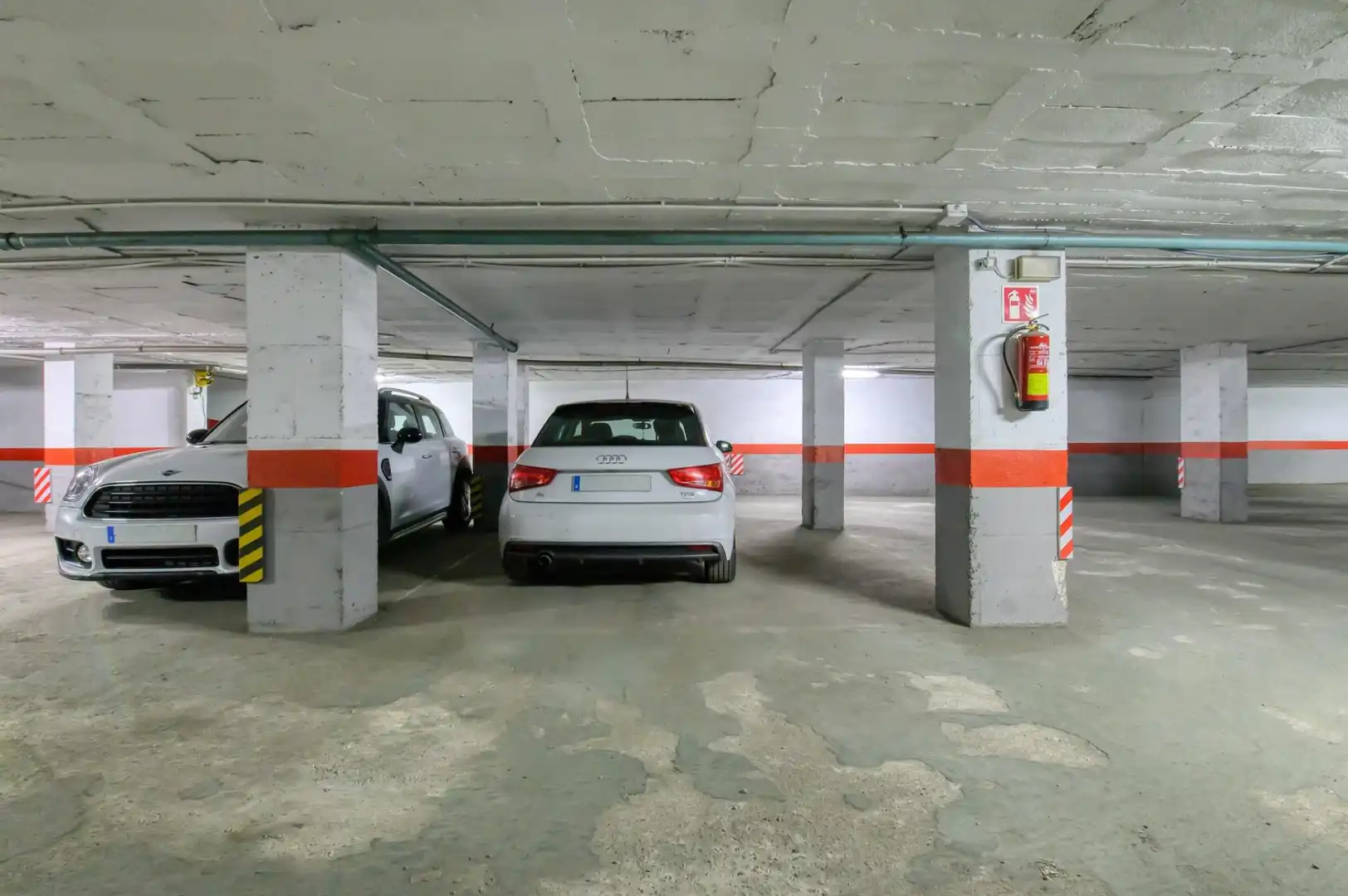 Parking de Dúplex en venta en  Palma de Mallorca con Aire acondicionado, Calefacción y Jardín privado