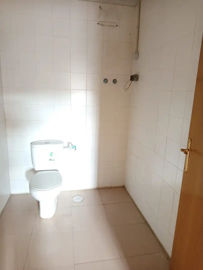 Baño de Local en venta en Yuncler